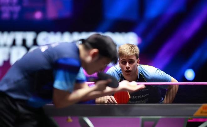 典的前锋 典的前锋