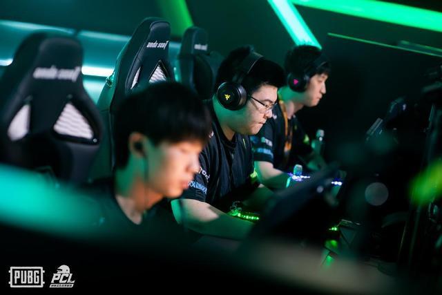 通过心理幻 通过心理幻